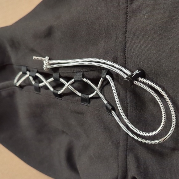 Reebok Men's Black Hoodie Sweatshirt Size M NWT MSRP $60 - Picture 6 of 6